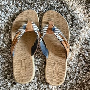 Sperry Flip Flops